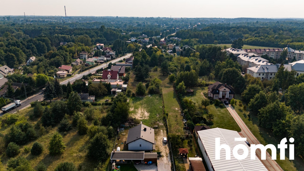 Działka 1175 m² z fundamentami na dom 325 m² - Widok 5