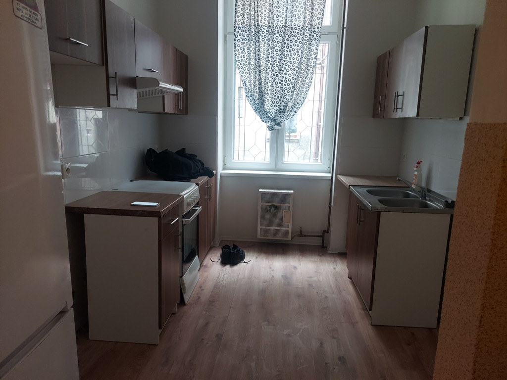 3 pokoje po remoncie z ogrzewaniem w Centrum