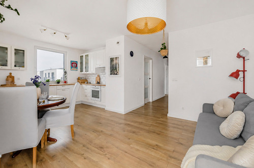 4M| balkon 6m2_piwnica 4m2_miejsce post| TYLKO U NAS - Więcej