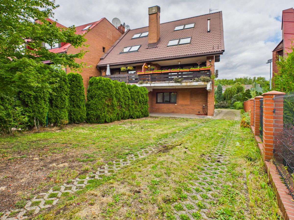 Skrajny szereg | 216m² | OPT | Wełnowiec