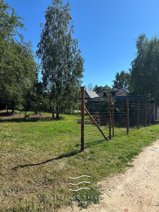 Sprzedam działkę budowlaną w Czosnowie - Więcej