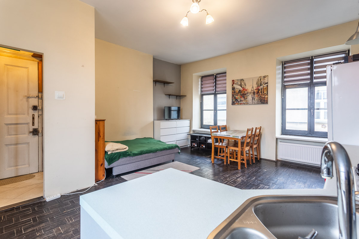 Apartment in Łódź, Centrum, Śródmieście - More