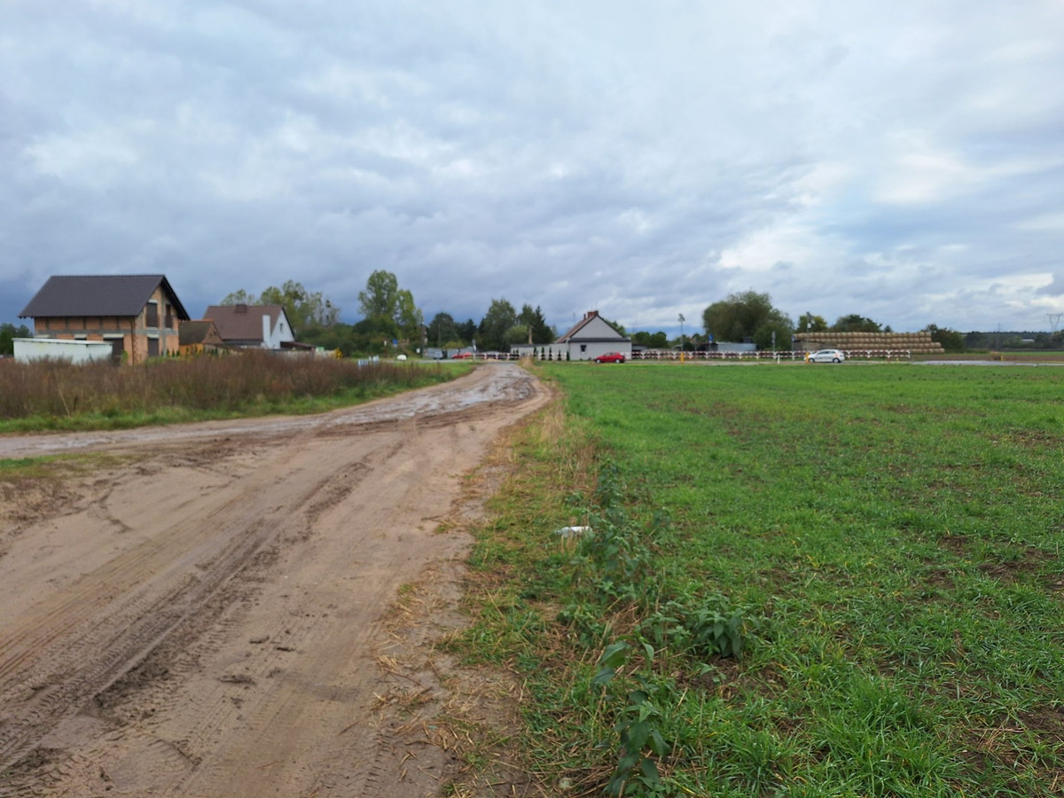 Atrakcyjna, duża działka budowlana w spokojnej okolicy Lusówka - Widok 4