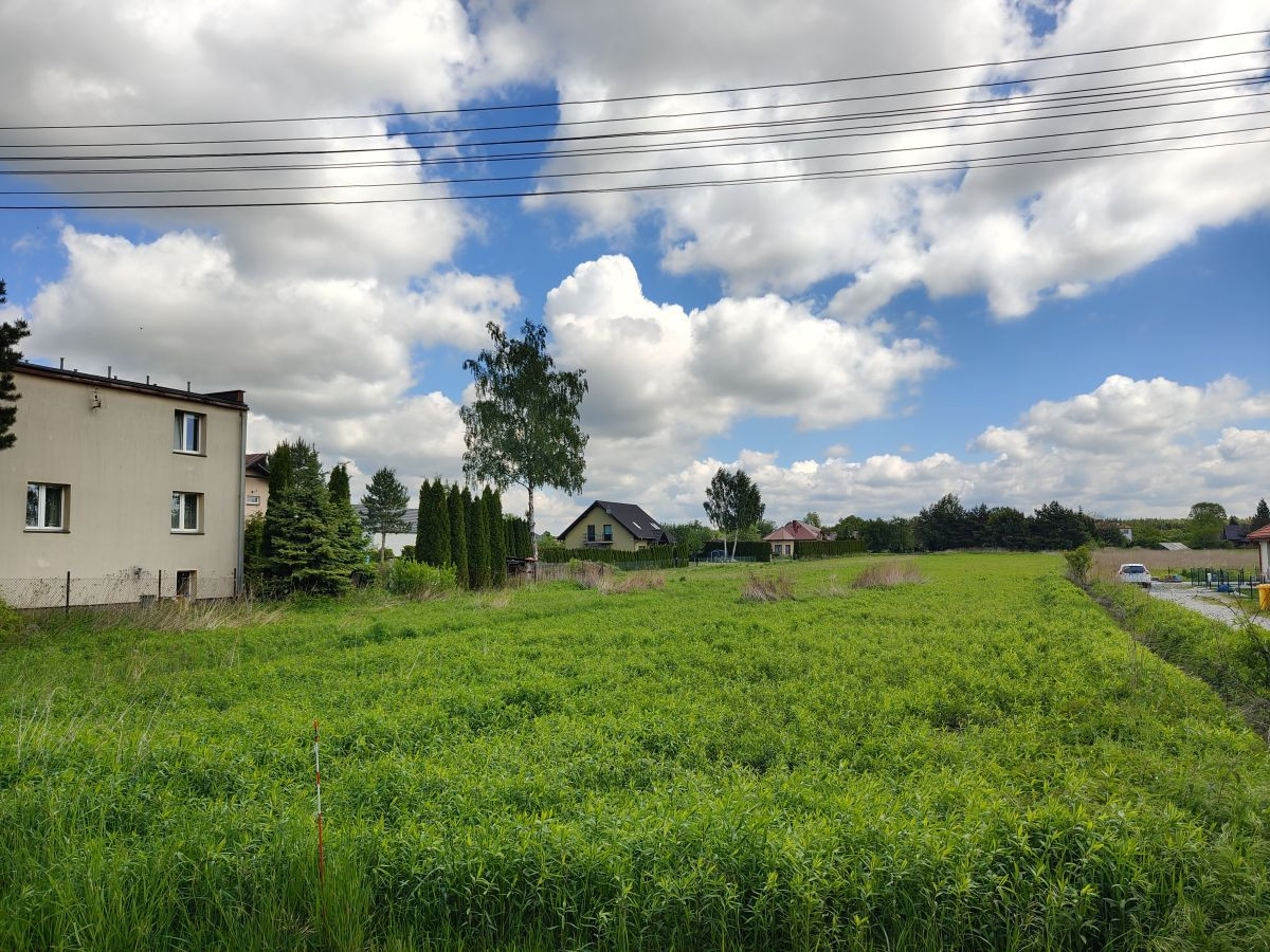 Atrakcyjna działka budowalna w Borowej - Więcej