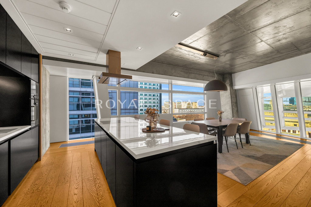 227 m² luksusu na Złotej 44