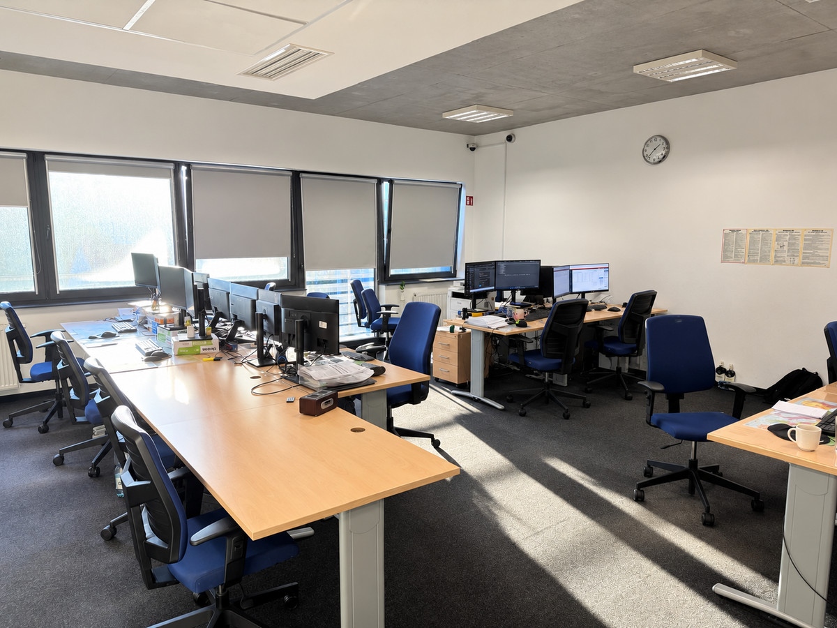Biuro 35,45 m² — dwa pokoje, winda | Katowice, Brynowska 72