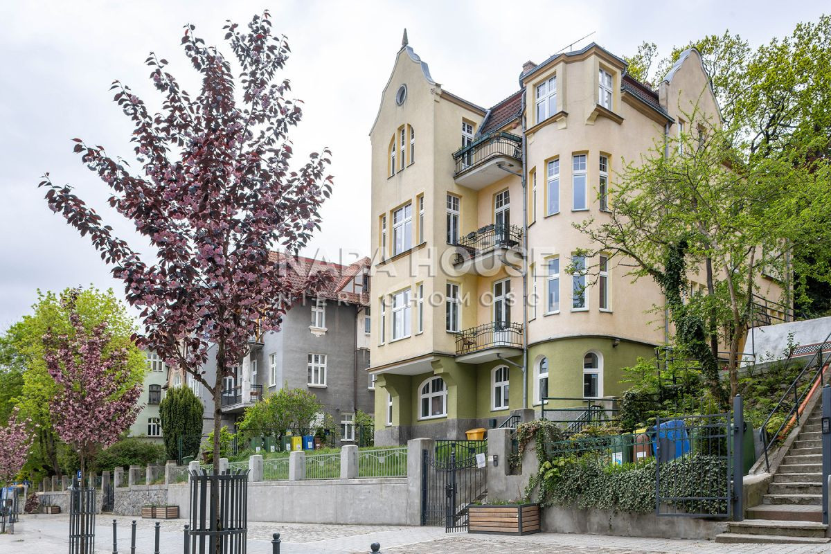 Słoneczne 3,3 m² wysokie mieszknie z tarasem - Widok 5
