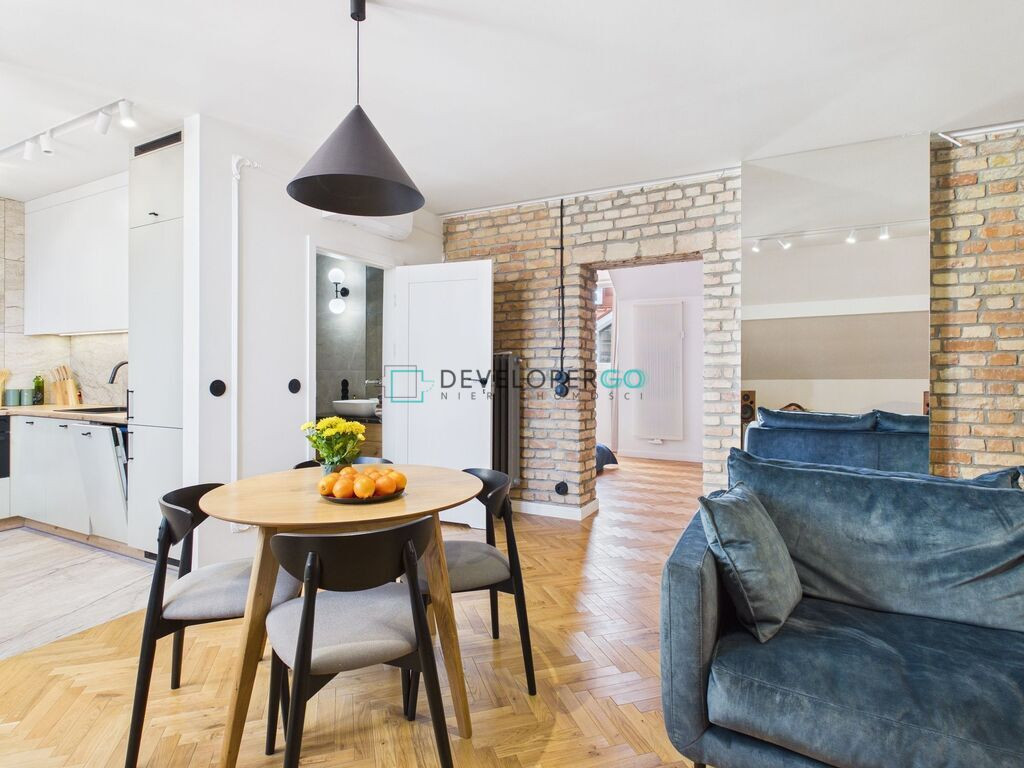 Loftowe M2 w kamienicy z lat 50
