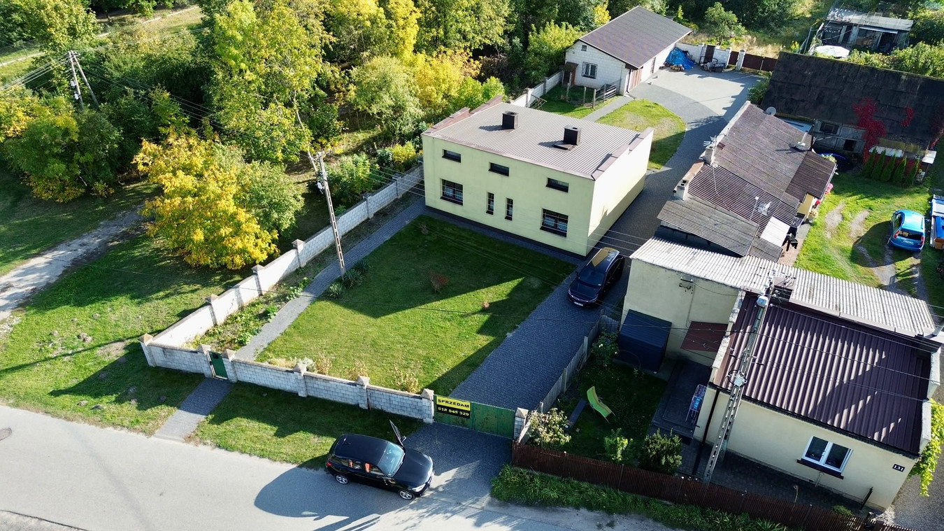 Dom z dużą działką w świetnej okolicy! Do remontu