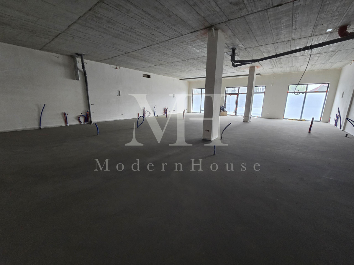 Lokal usługowy 173,5 m² | Witryny | Wysokość 4 m | Ząbki | Andersena - Widok 5