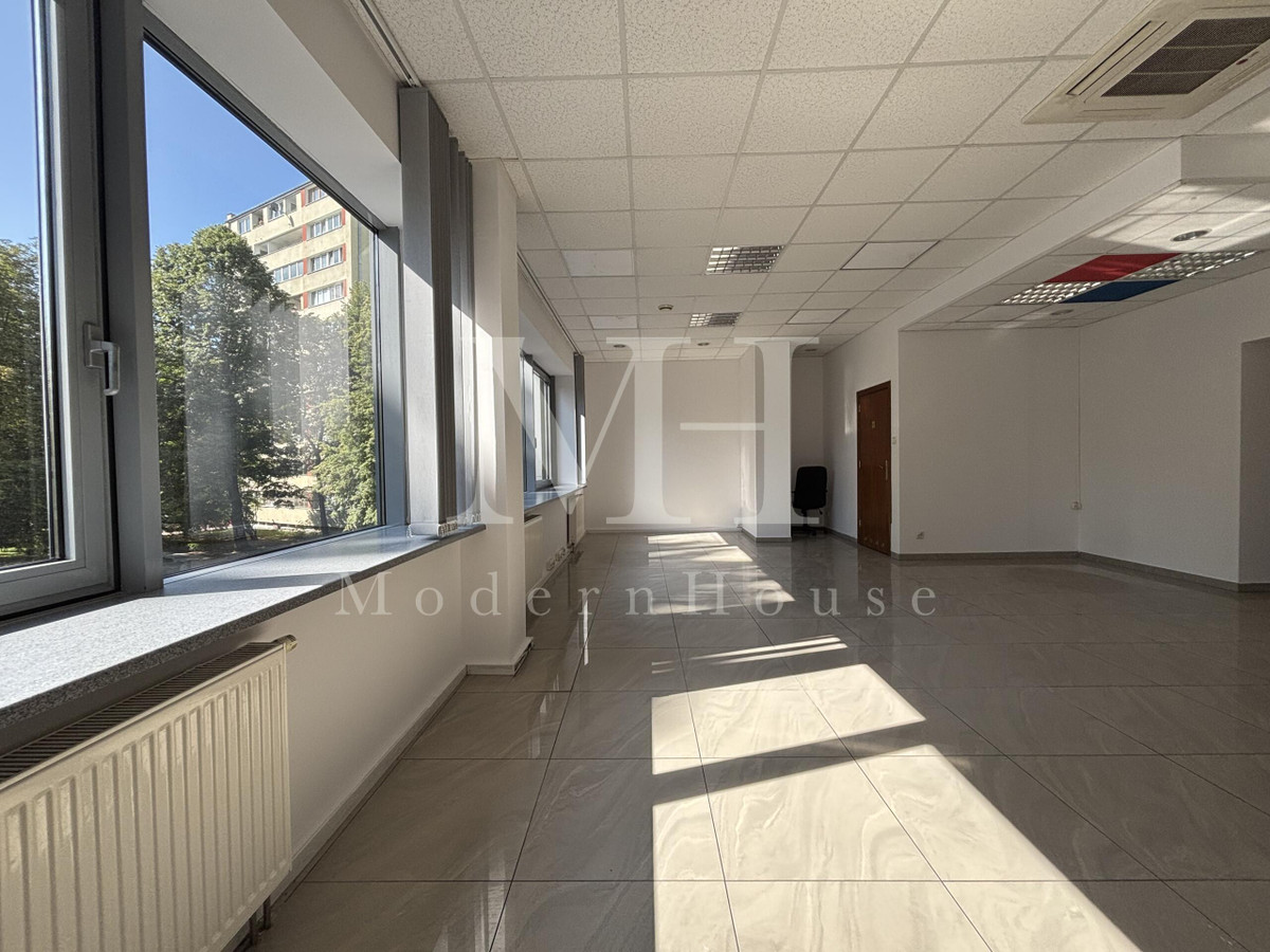 Lokal biurowo-usługowy 166 m² | Al.Jerozolimskie| 3 miejsca parkingowe - Więcej