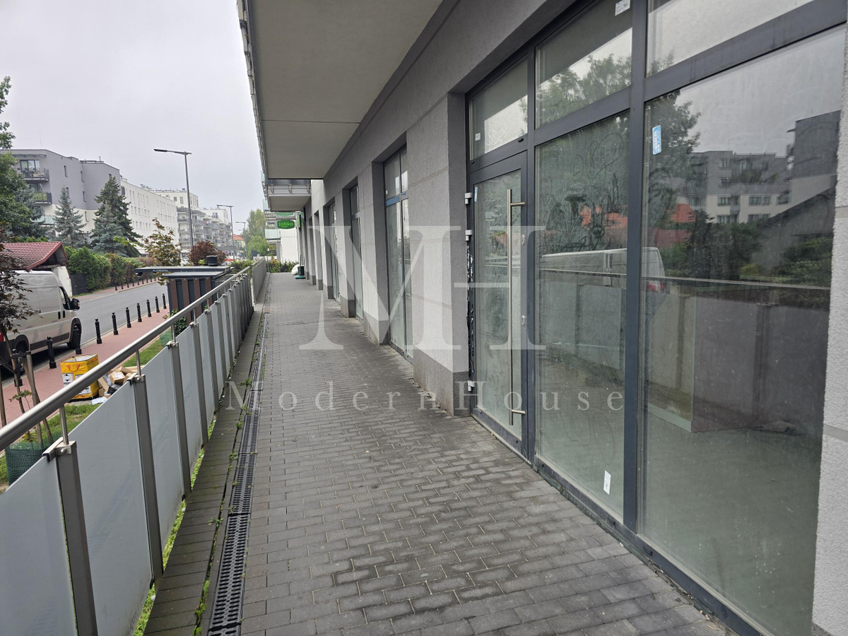 Lokal usługowy 173,5 m² | Witryny | Wysokość 4 m | Ząbki | Andersena - Widok 3