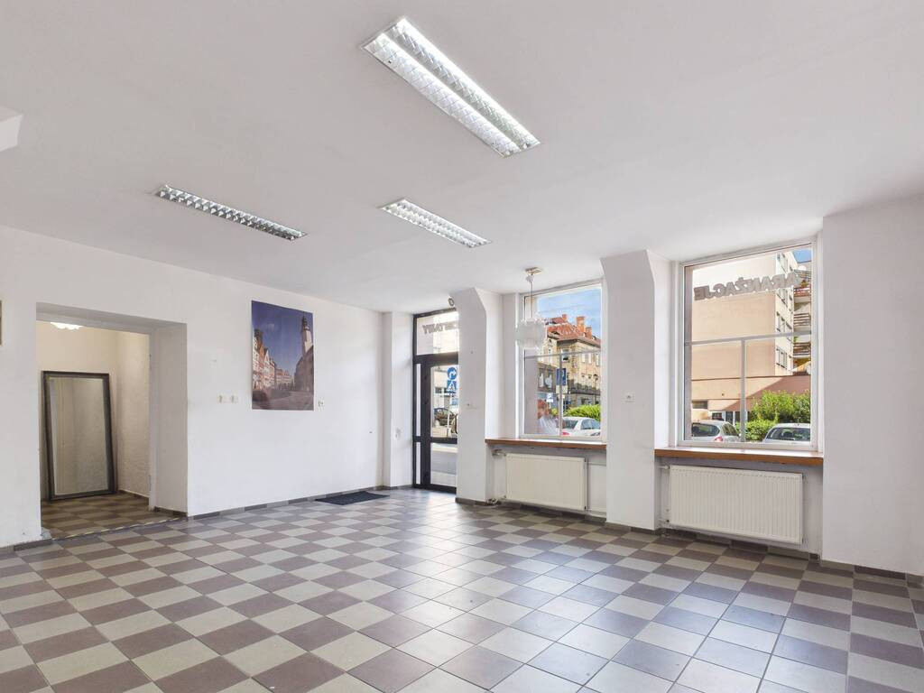 Lokal usługowy 104,60 m² | 2 wejścia z zewnątrz | centrum - Widok 3