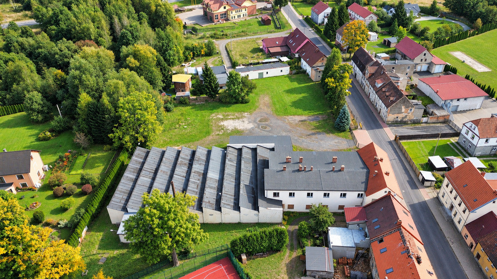 Nieruchomość produkcyjno-magazynowa z zapleczem biurowym - Widok 2