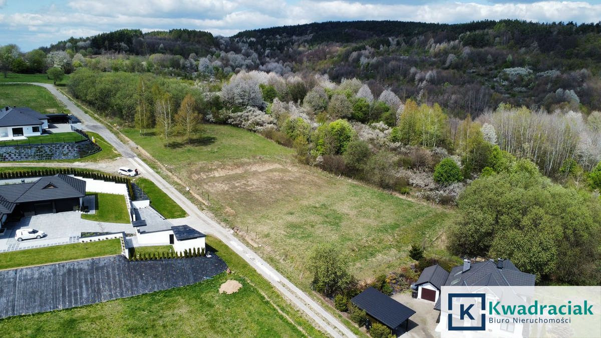 Atrakcyjna działka w Pisarowcach gotowa pod budowę - Widok 4