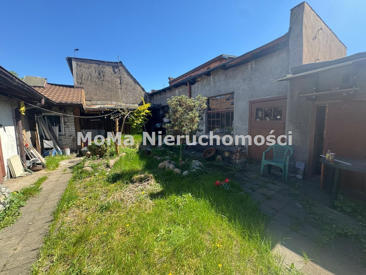 Dom w centrum miasta - Więcej