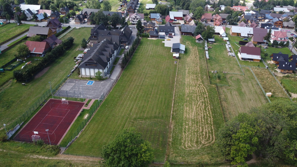 Inwestycyjna działka w Chochołowie z domem - Widok 3