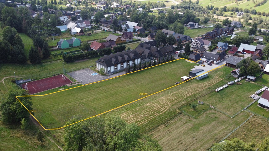 Inwestycyjna działka w Chochołowie z domem - Widok 2