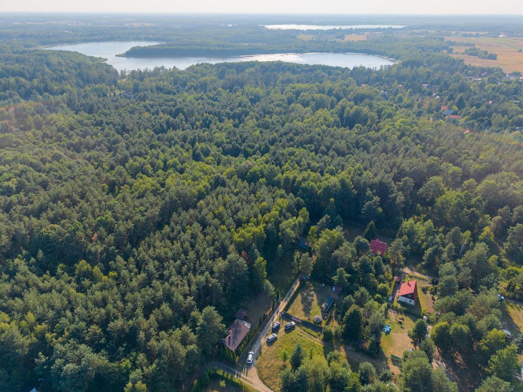 Działka z domkiem rekreacyjny nad Jeziorem Łukcze - Widok 3