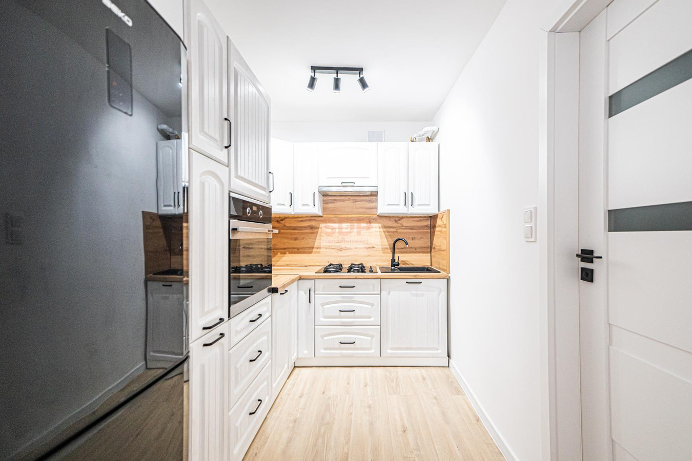Apartment in Wrocław, Powstańców Śląskich, Krzyki - Widok 2