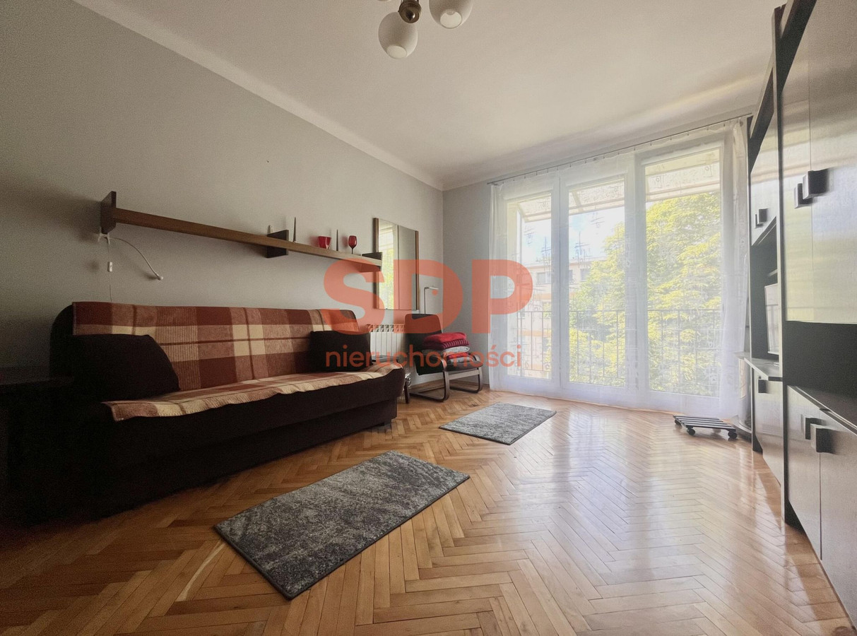Kawalerka | Wynajem | Balkon - Widok 2