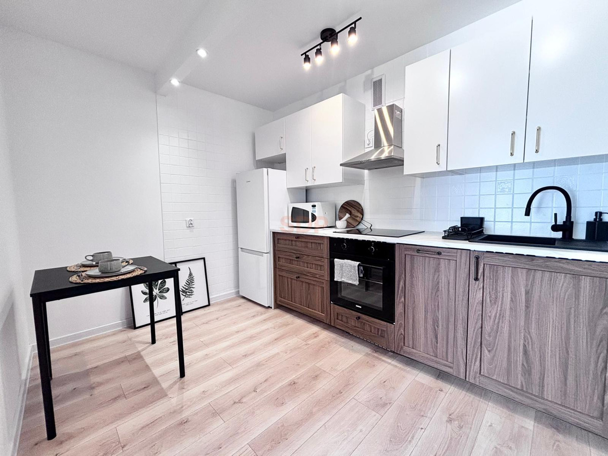 Apartment in Wrocław, Powstańców Śląskich, Krzyki - Widok 2