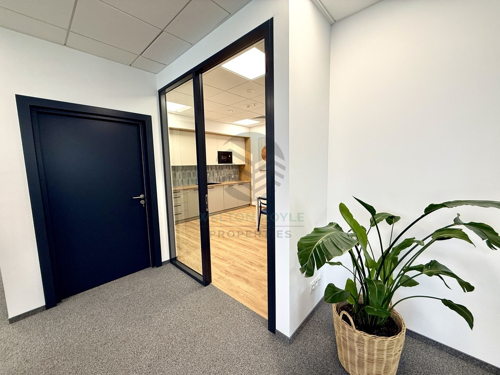 Wykończone 224 m² w nowoczesnym biurowcu na Woli - Widok 2