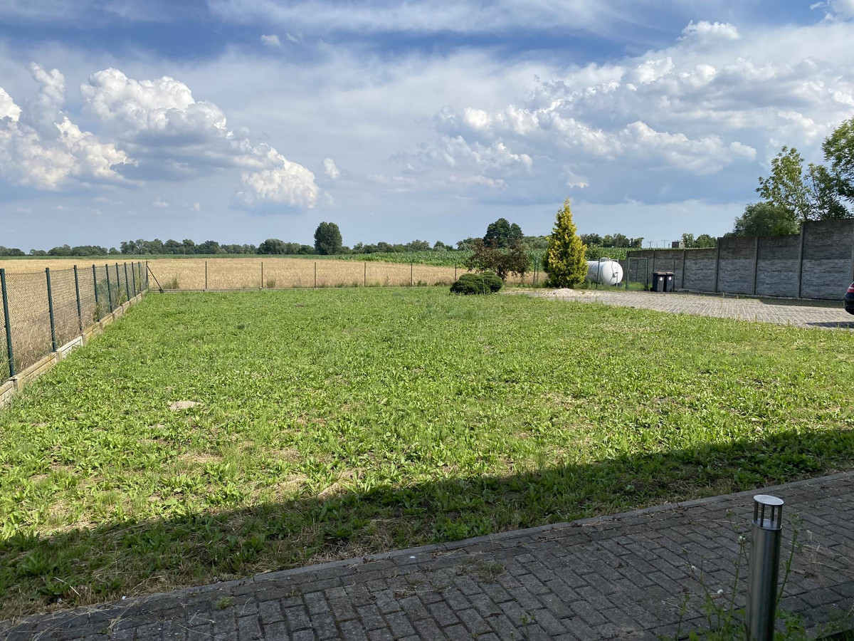 Budynek usługowo- biurowy - były ośrodek zdrowia - Widok 5