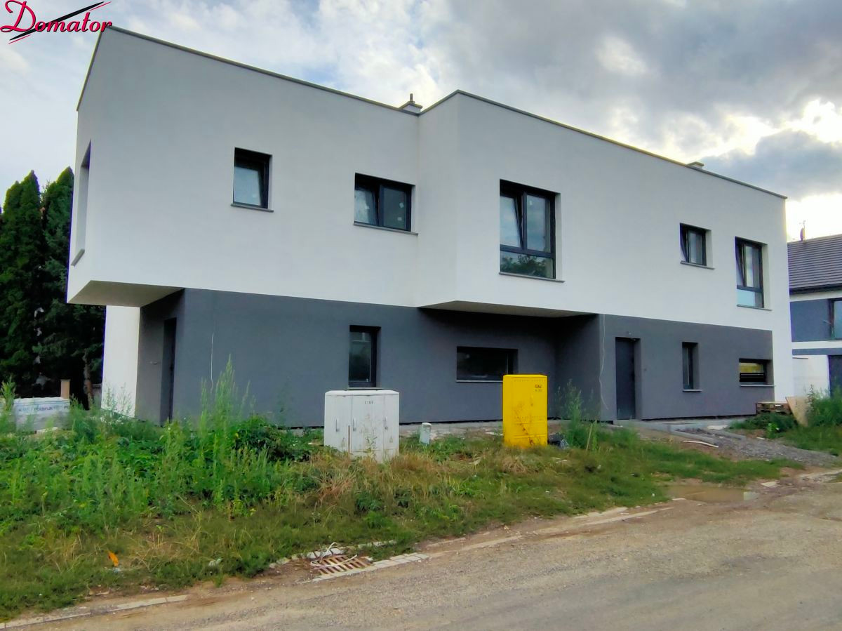 1/2 bliźniaka stan deweloperski