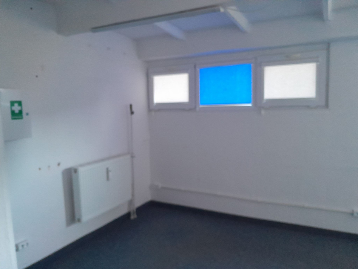 Lokal użytkowy (handlowo - usługowy) o pow. 24,30 m² przy ul. Zielińskiego 48