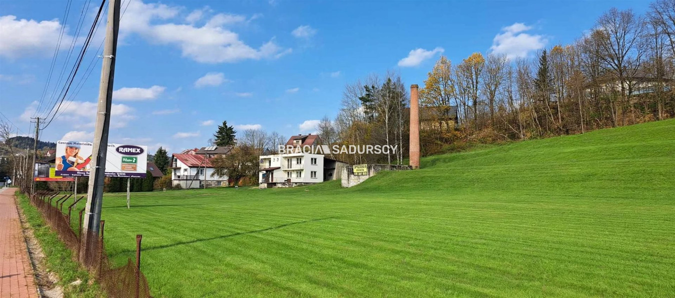 Działka pod usługi lub zabudowe jednorodzinną - Widok 2