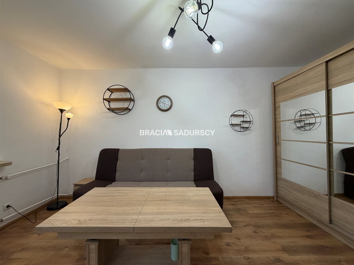 Kawalerka z balkonem, 20 m², 2. piętro, miejskie - Widok 6