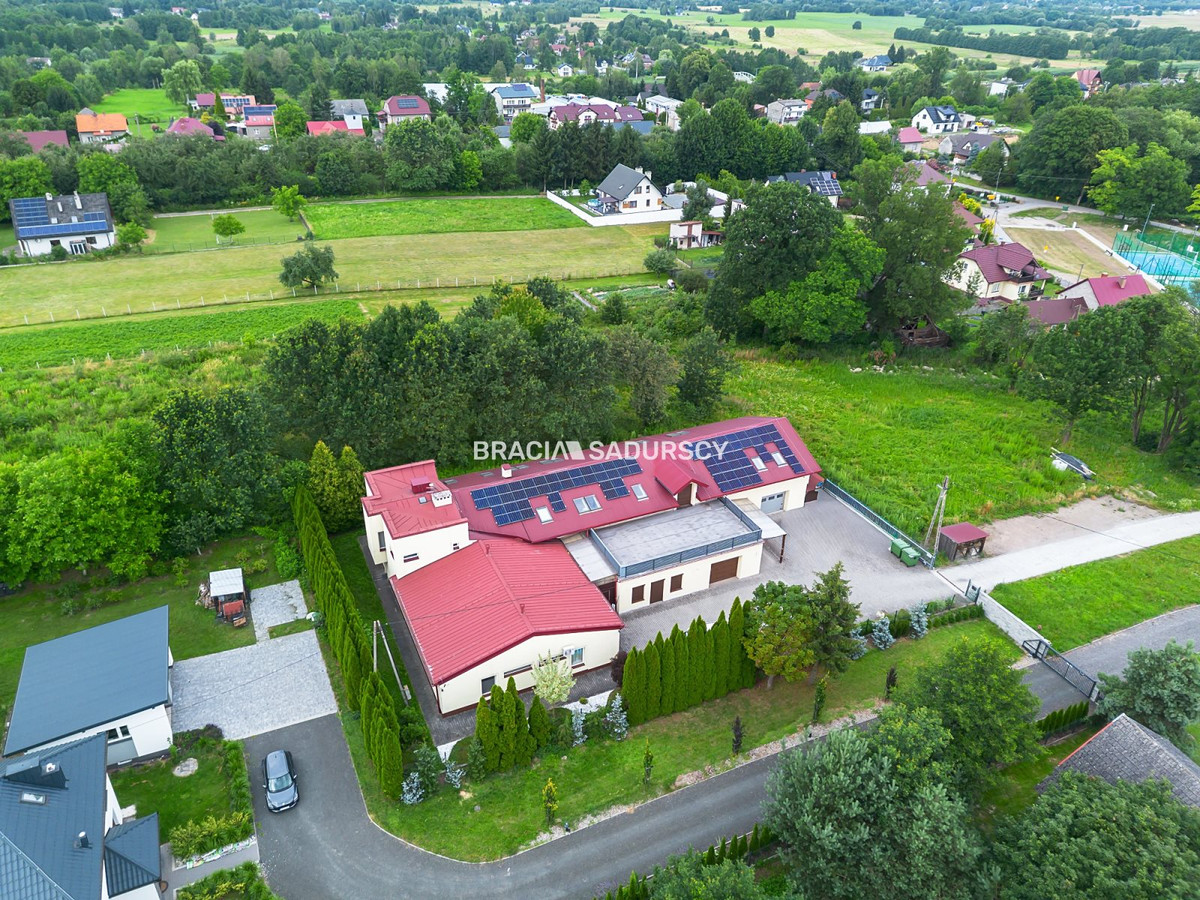 Budynek produkcyjno-usługowy okolica Krakowa - Więcej