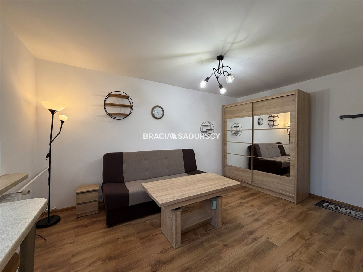 Kawalerka z balkonem, 20 m², 2. piętro, miejskie - Widok 2