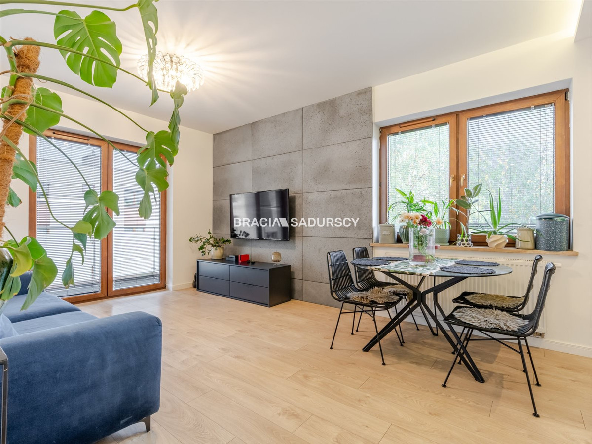2-istabu dzīvoklis, 54 m²