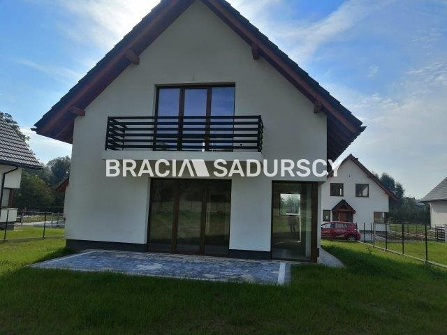 Kuća, 104 m², zemljište 640 m²