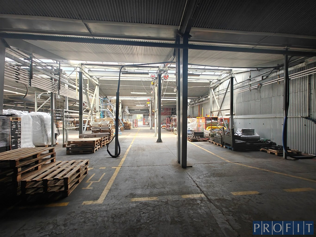 Hala produkcyjna 1440 m², duża moc suwnice - Widok 4