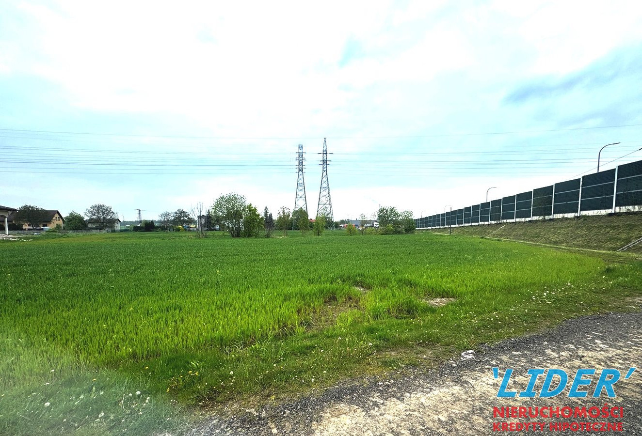 DZIAŁKA TYCHY - IDEALNA POD INWESTYCJE