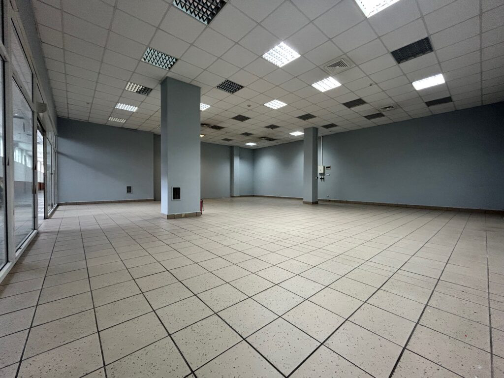 Lokal usługowy 127m² w świetnej lokalizacji - Widok 3