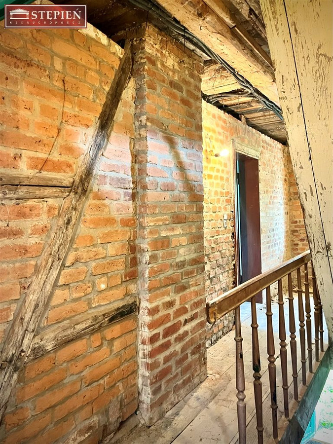 Hus, 200 m², tomt 800 m²