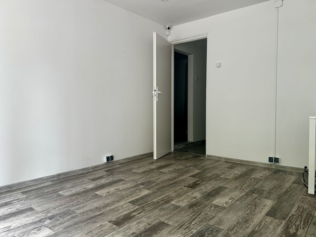 Biuro lub punkt usługowy – gotowy lokal 32 m² - Widok 2