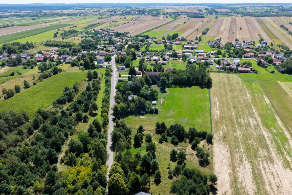 Krasice gm. Mstów Działka Budowlano usługowa - Więcej