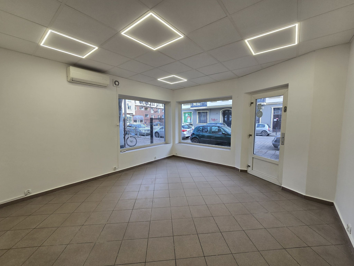 ŁÓDZKA / WESOŁA, lokal dwupoziomowy, 70 m², witryna, biuro, usługi itp - Widok 4