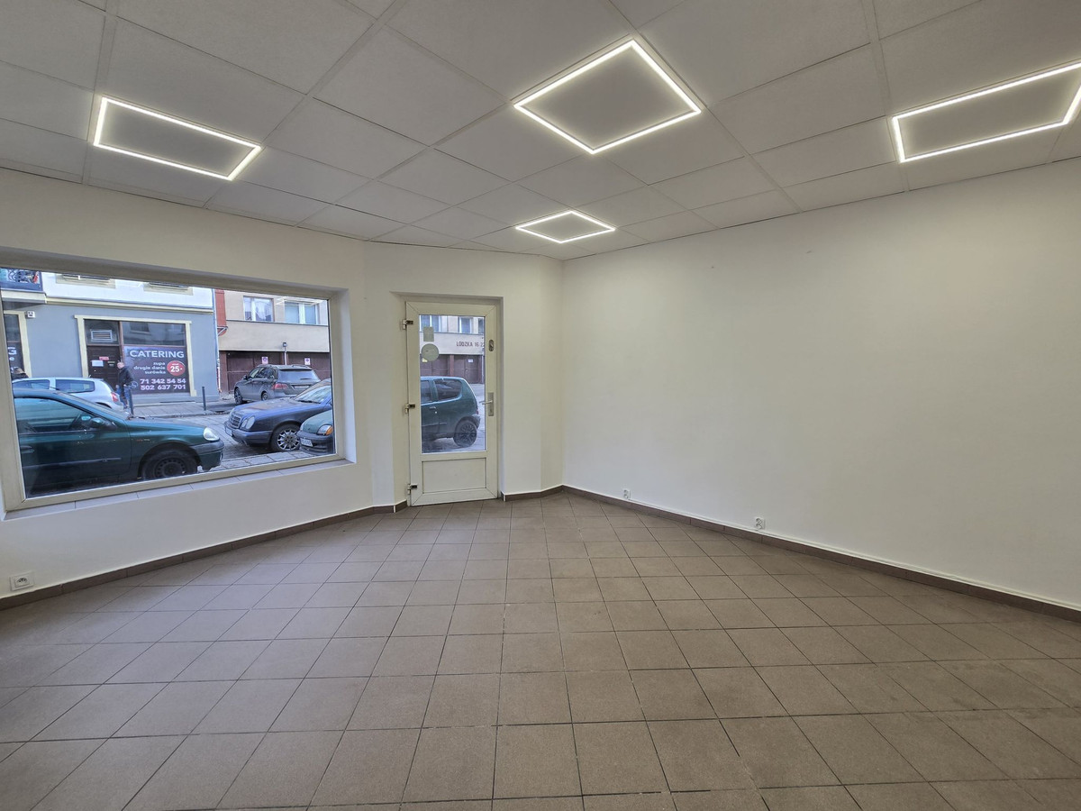 ŁÓDZKA / WESOŁA, lokal dwupoziomowy, 70 m², witryna, biuro, usługi itp - Widok 5