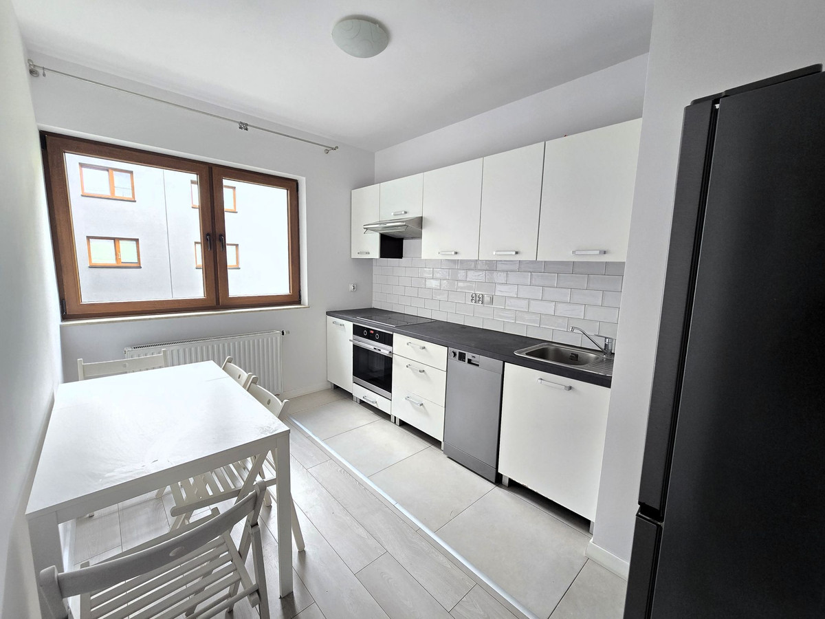 GRABISZYŃSKA, 2 POKOJE + KUCHNIA, 46 m2, duży balkon, dostępne od zaraz