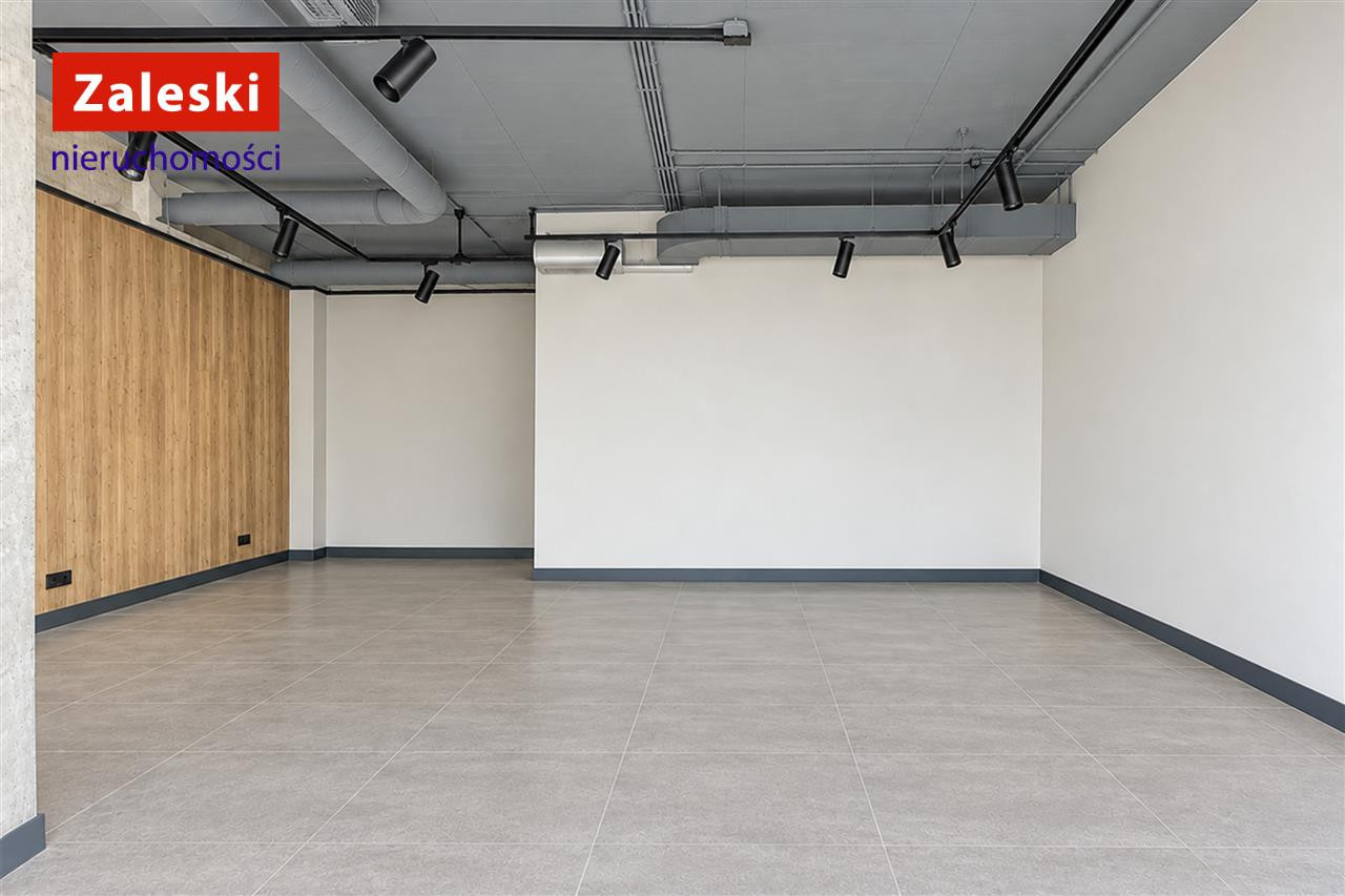 Jedyny taki lokal w Zajezdni! wysokość 3,52m - Widok 3