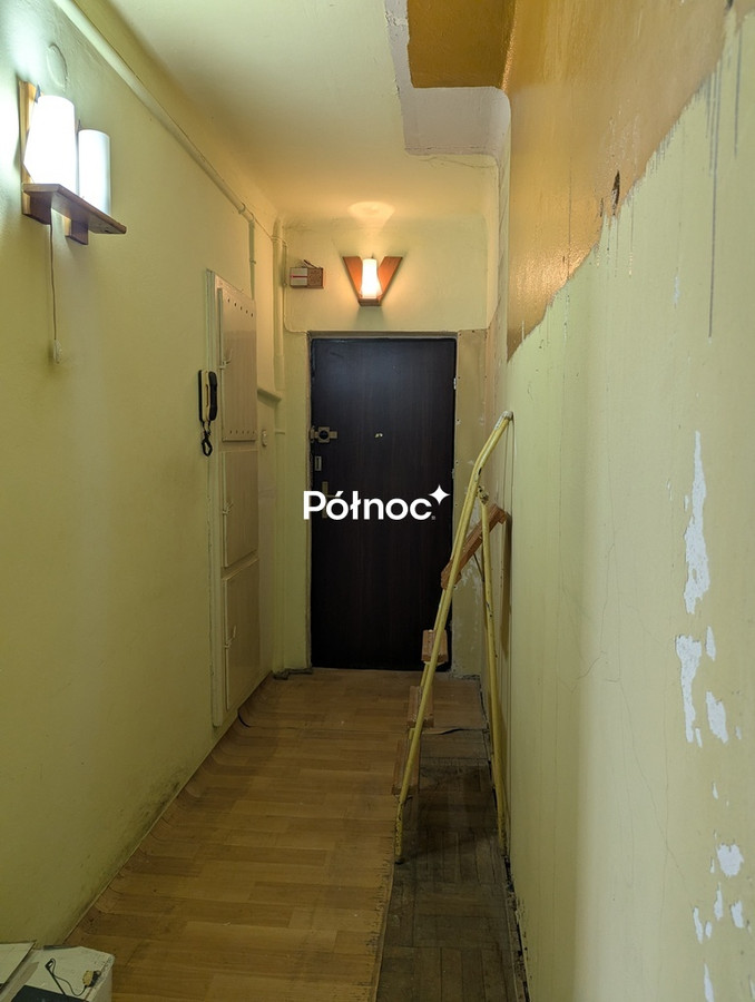 Iwicka 33 m² M2 / Do remontu - Widok 6