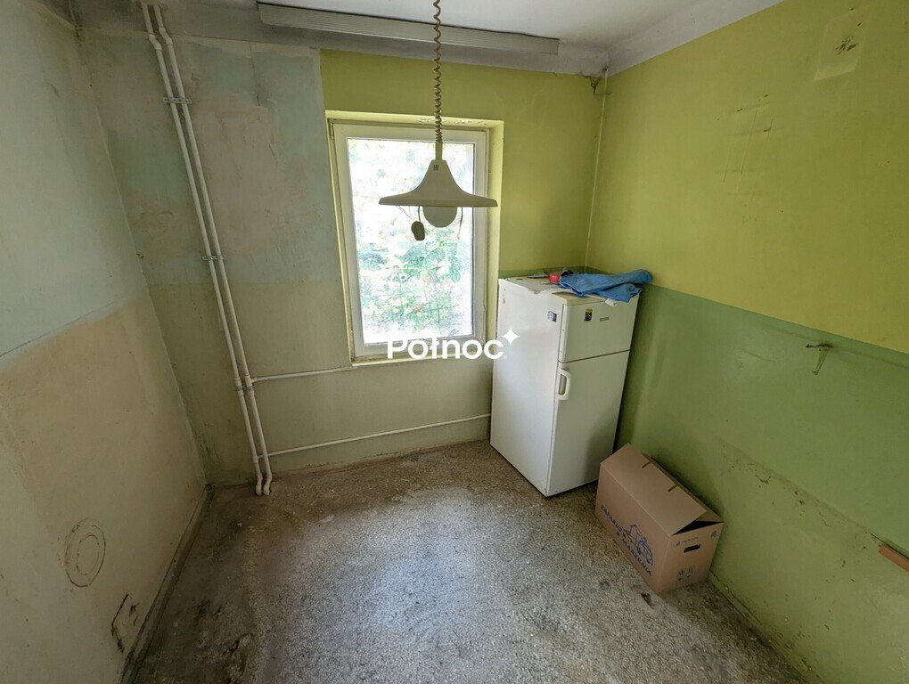 Iwicka 33 m² M2 / Do remontu - Widok 5