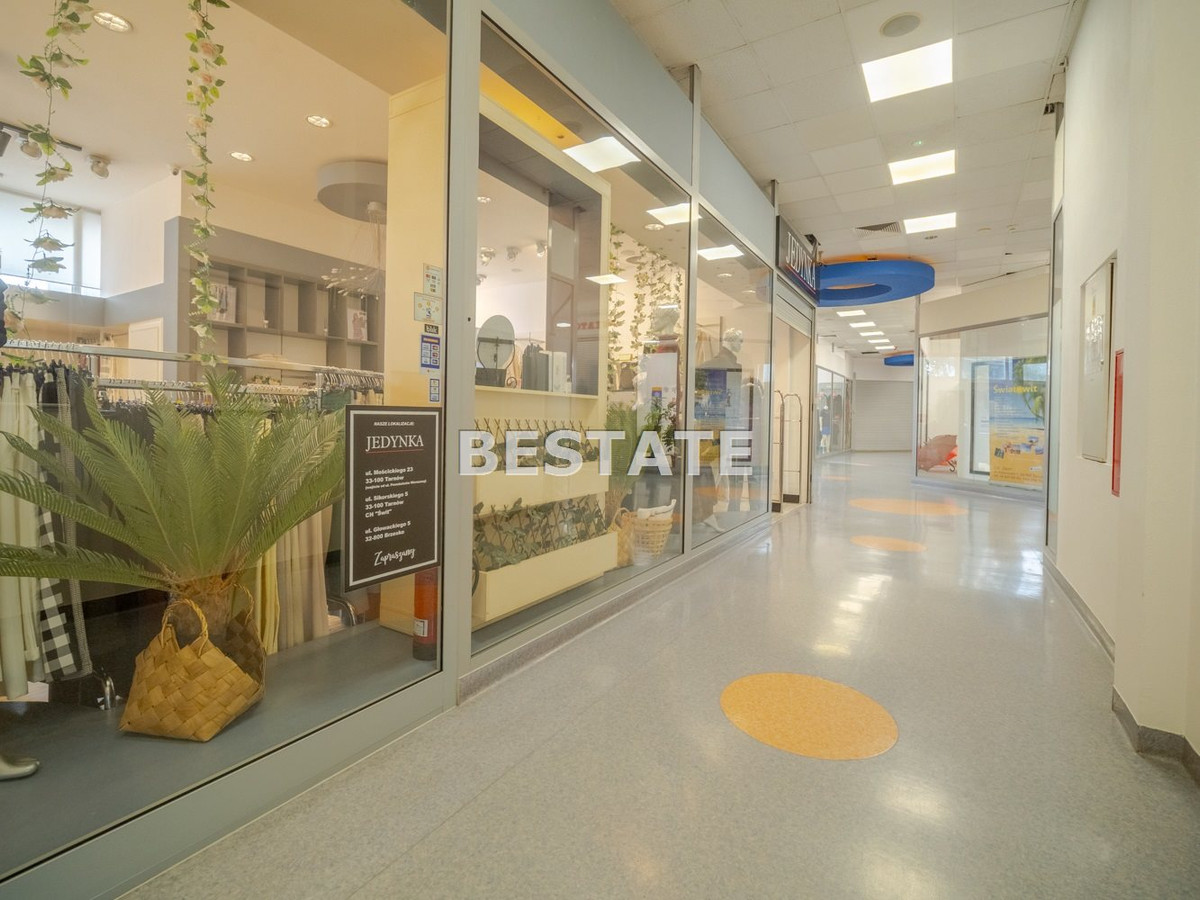 Lokal komercyjny 430 m² na wynajem – Centrum Handl - Więcej