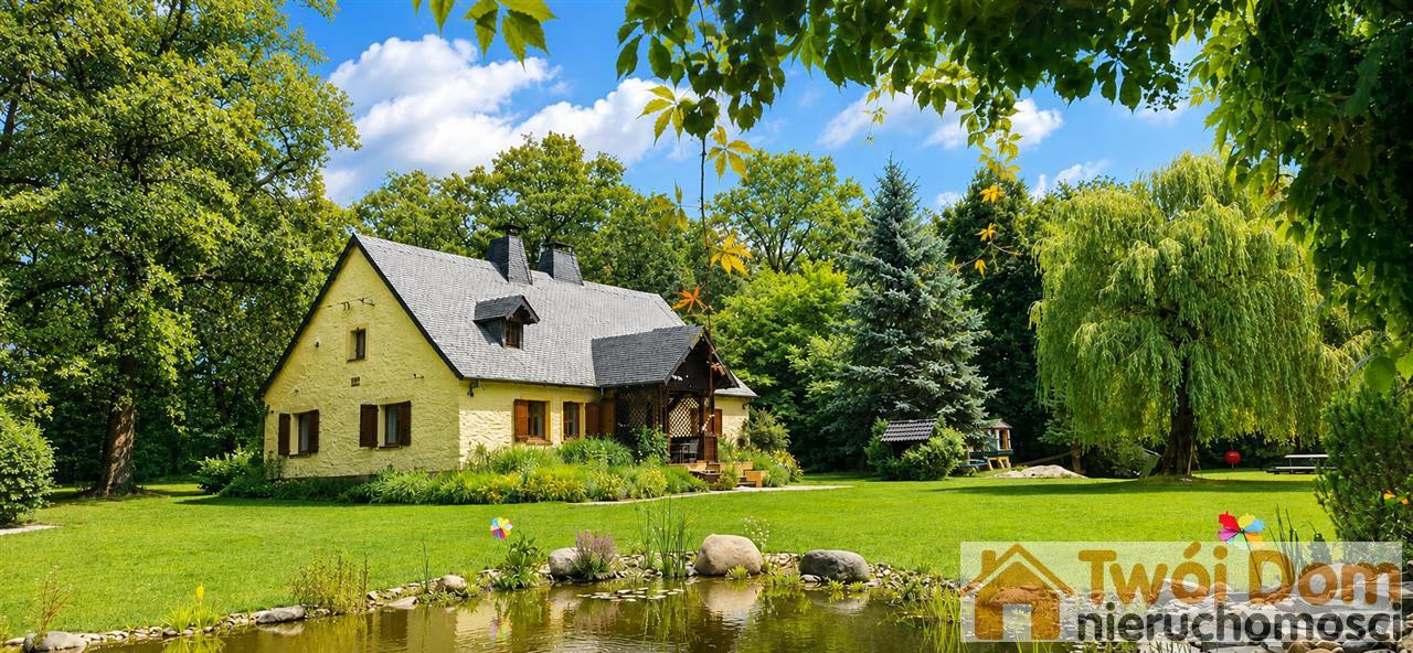 Hus, 200 m², tomt 23000 m²